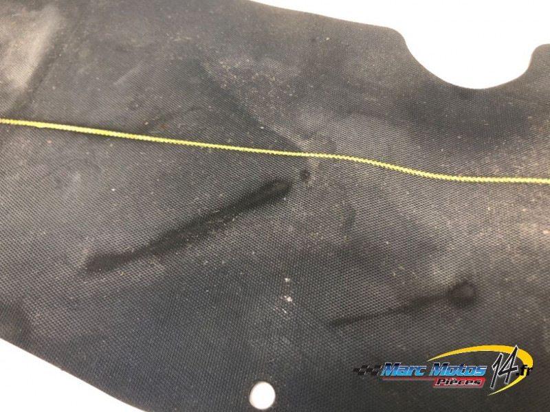 PLASTIQUES ET CAOUTCHOUCS DIVERS YAMAHA 500 TMAX 2006