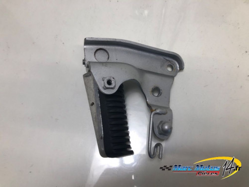 PLATINE ARRIERE DROITE YAMAHA 500 TMAX 2006