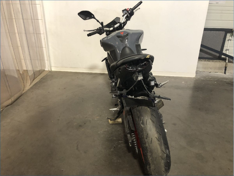 YAMAHA MT09 