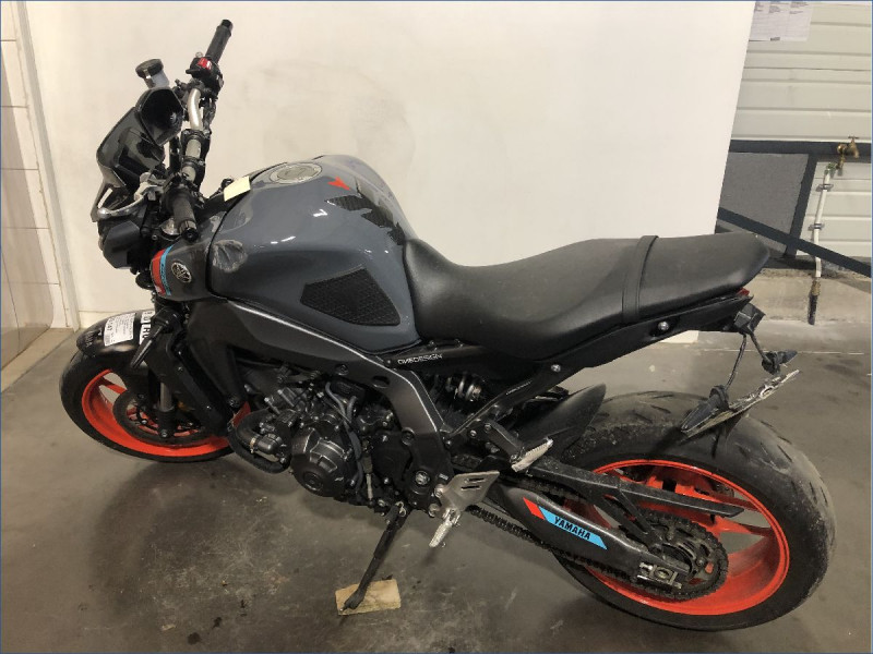YAMAHA MT09 