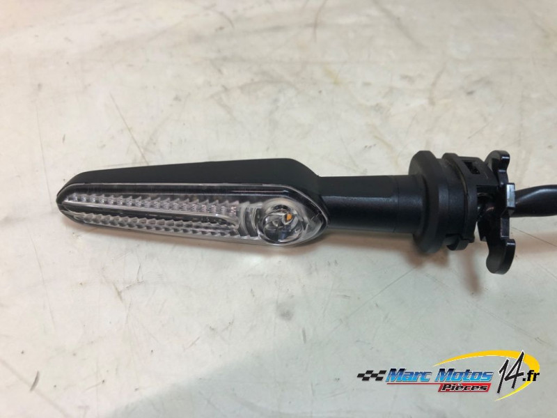 CLIGNOTANT ARRIERE GAUCHE YAMAHA MT09 TRACER GT 2023