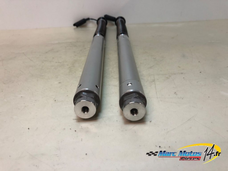 INTERIEUR DE FOURCHE YAMAHA MT09 TRACER GT 2023