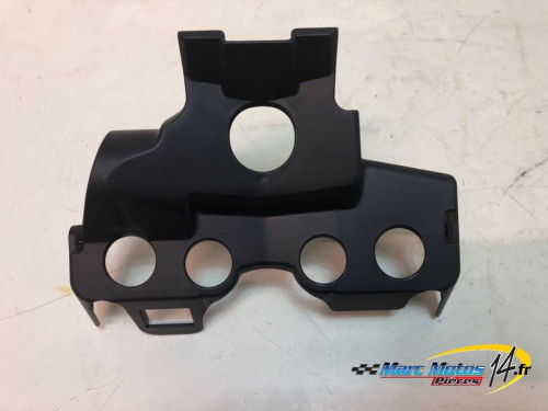 PLASTIQUES ET CAOUTCHOUCS DIVERS YAMAHA MT09 TRACER GT 2023