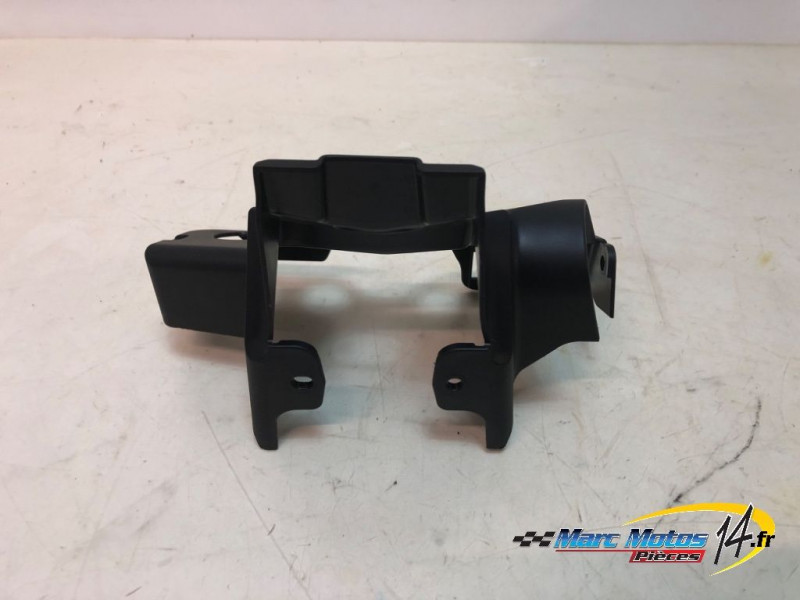 PLASTIQUES ET CAOUTCHOUCS DIVERS YAMAHA MT09 TRACER GT 2023