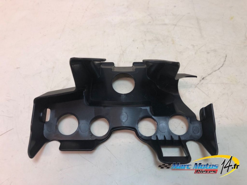 PLASTIQUES ET CAOUTCHOUCS DIVERS YAMAHA MT09 TRACER GT 2023