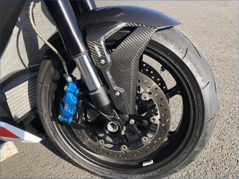 BMW M1000R 