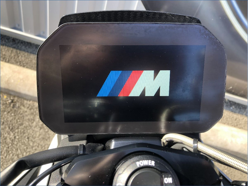 BMW M1000R 