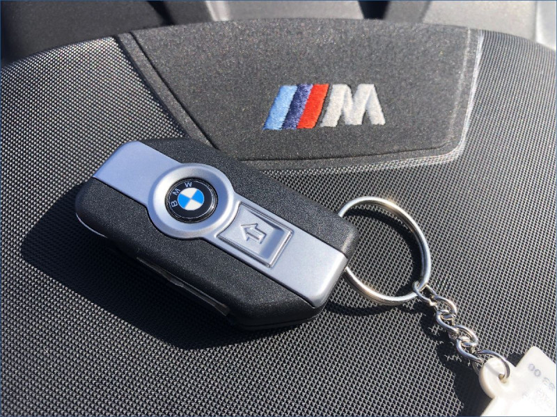 BMW M1000R 
