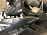 PEUGEOT 400 METROPOLIS BLACK EDITION