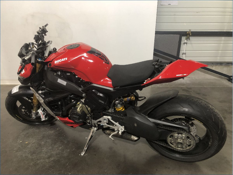 DUCATI 1100 STREETFIGHTER V4 S