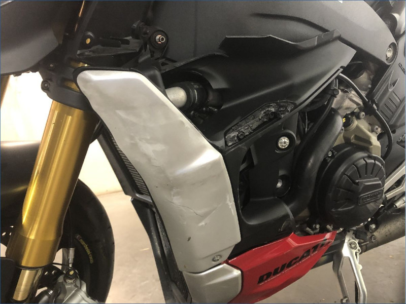 DUCATI 1100 STREETFIGHTER V4 S