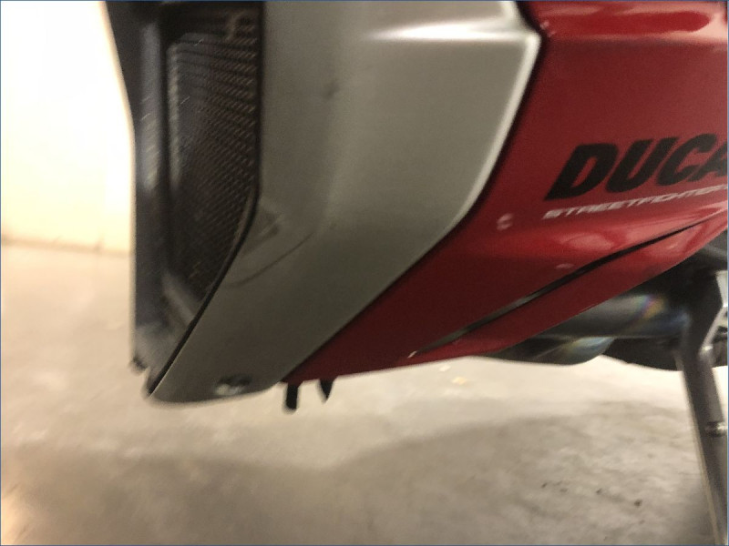 DUCATI 1100 STREETFIGHTER V4 S
