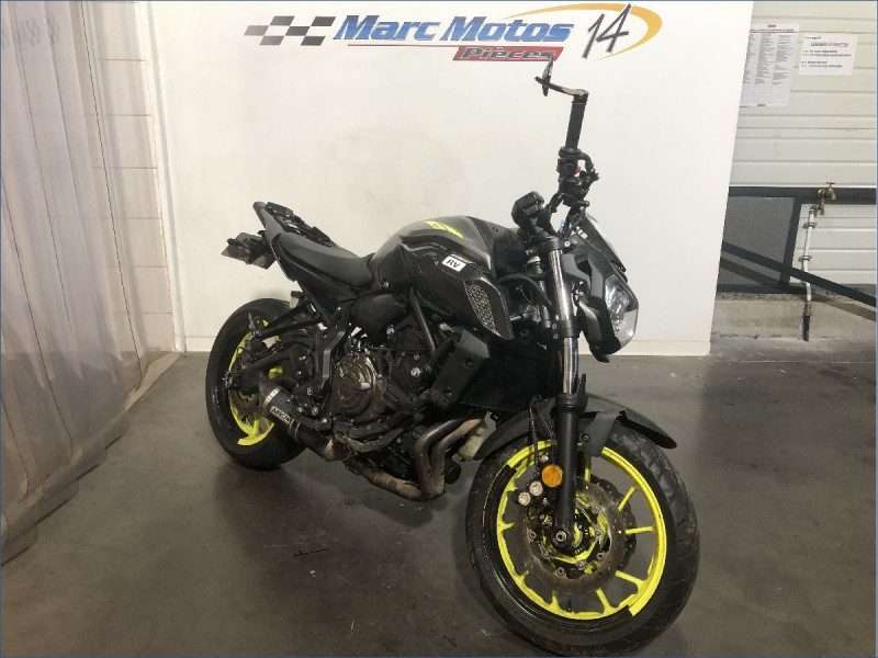 YAMAHA MT07 