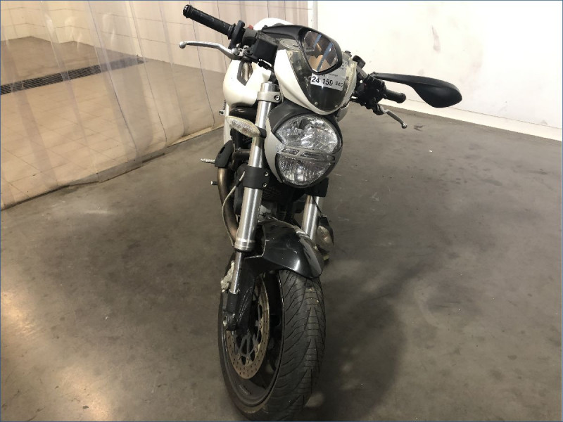 DUCATI 696 MONSTER 