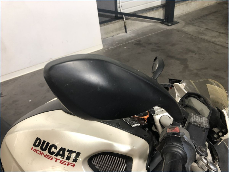 DUCATI 696 MONSTER 