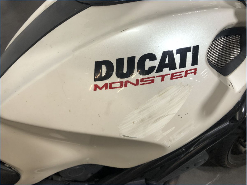 DUCATI 696 MONSTER 
