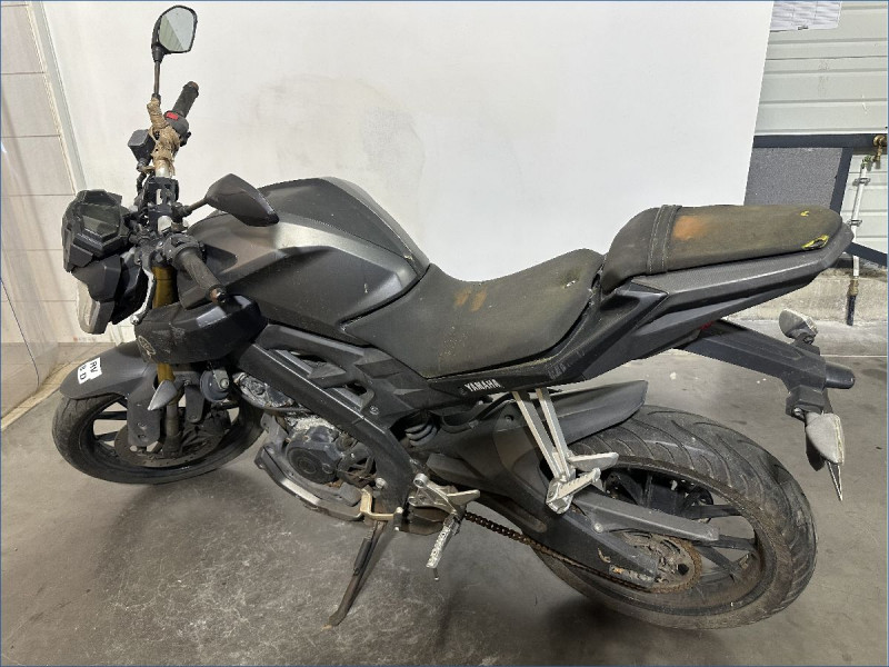 YAMAHA MT125 