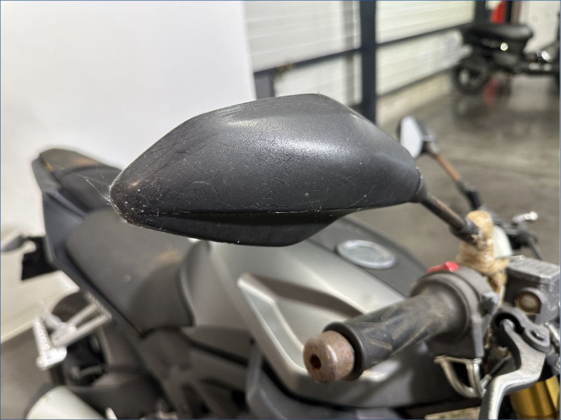 YAMAHA MT125 
