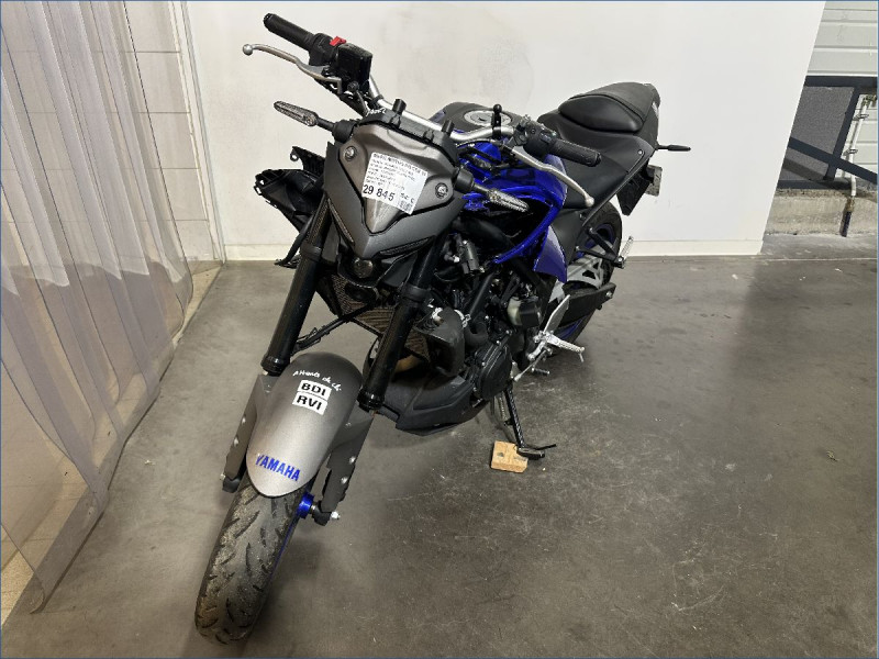 YAMAHA MT03 300 