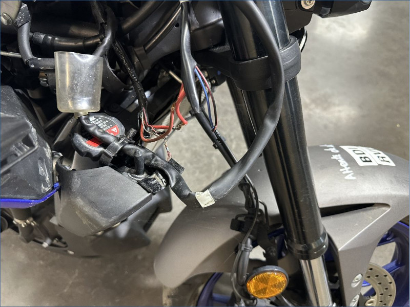 YAMAHA MT03 300 