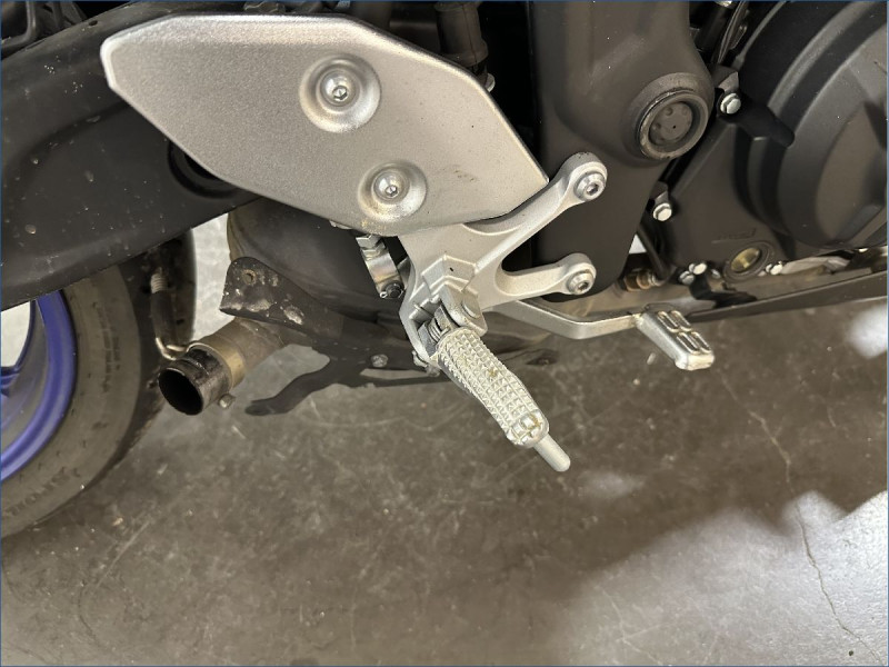 YAMAHA MT03 300 