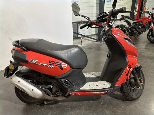 PEUGEOT 50 STREETZONE 