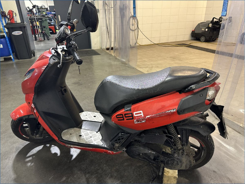 PEUGEOT 50 STREETZONE 