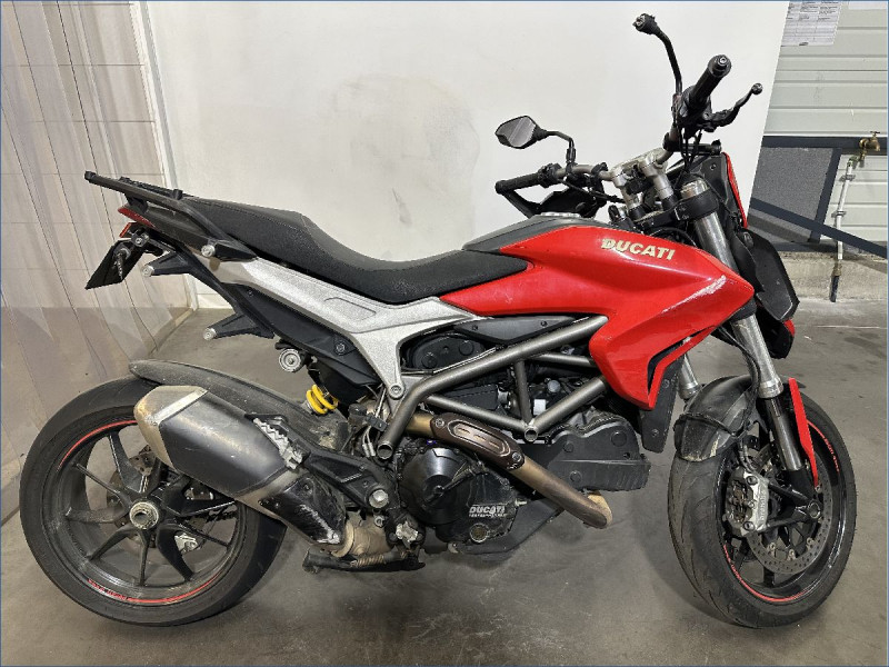 DUCATI 821 HYPERSTRADA 