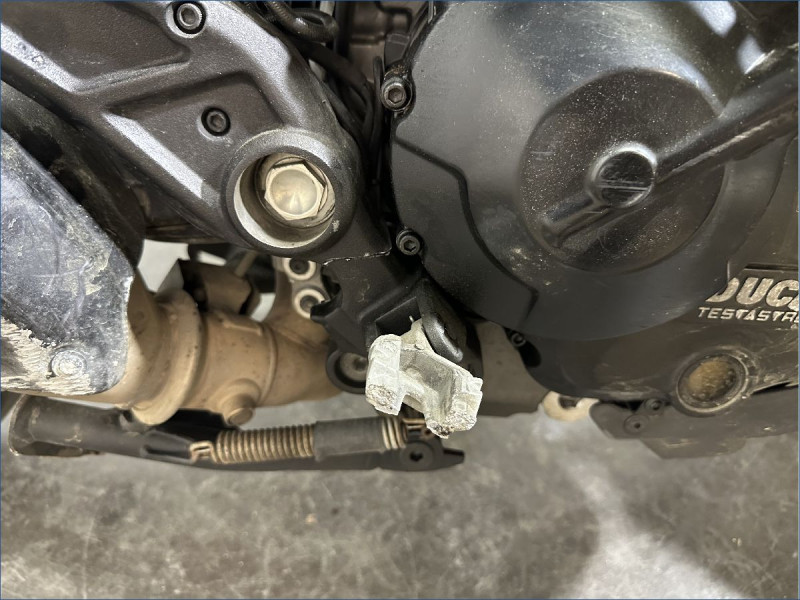DUCATI 821 HYPERSTRADA 