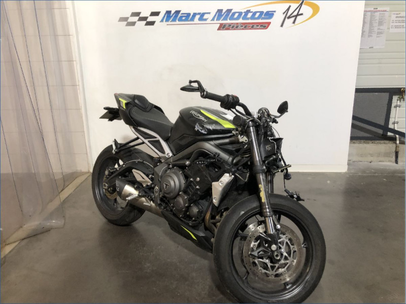 TRIUMPH 765 STREET TRIPLE RS