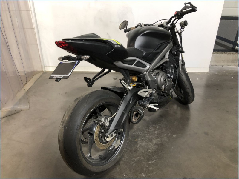 TRIUMPH 765 STREET TRIPLE RS