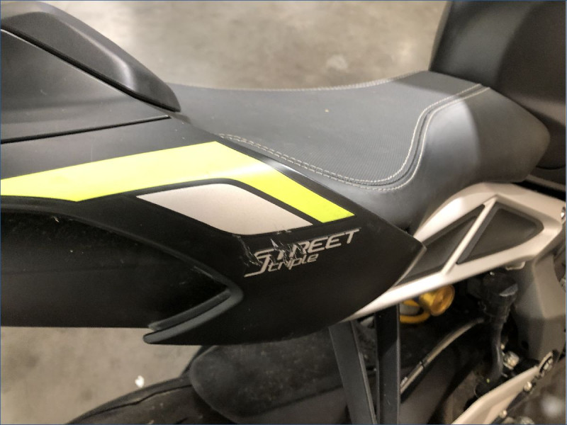 TRIUMPH 765 STREET TRIPLE RS