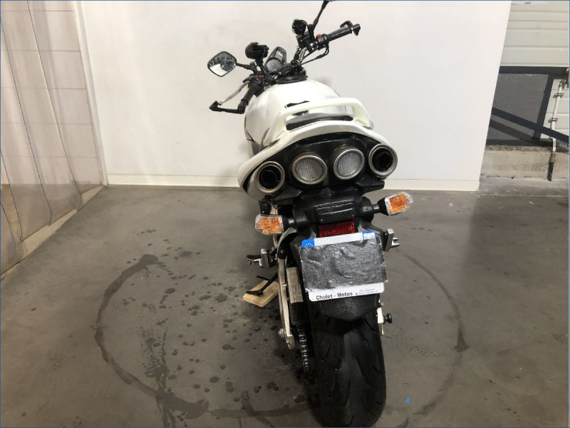 SUZUKI 600 GSR 