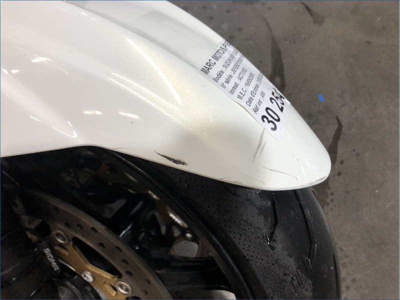 SUZUKI 600 GSR 
