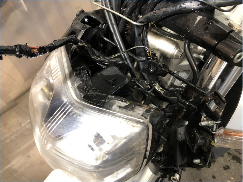 SUZUKI 600 GSR 