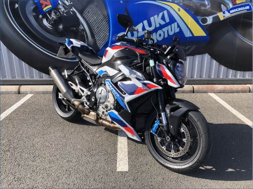 BMW M1000R 