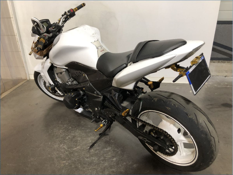 KAWASAKI Z750 