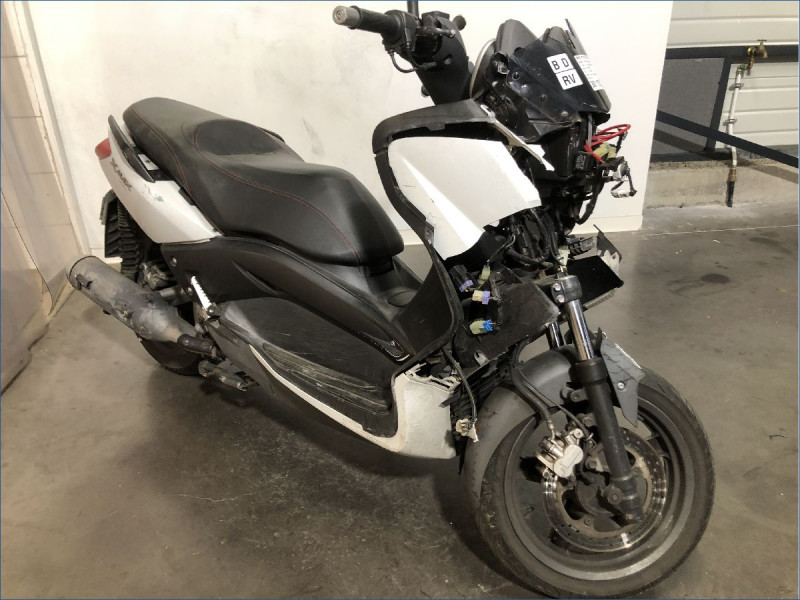 YAMAHA 250 XMAX 