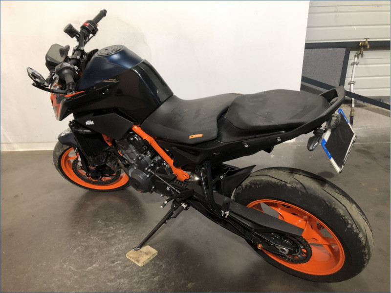 KTM 890 DUKE R