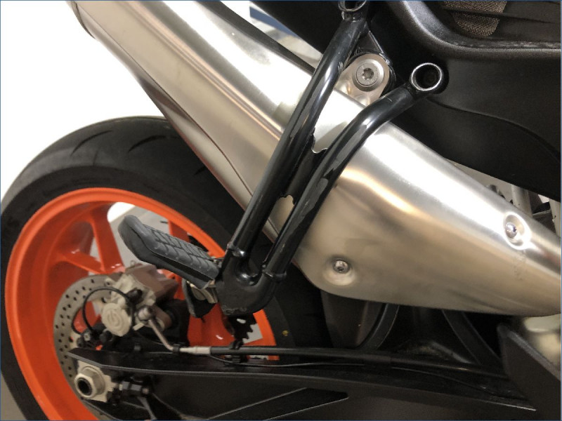 KTM 890 DUKE R