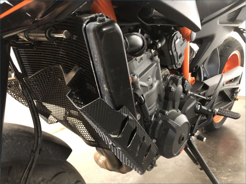 KTM 890 DUKE R