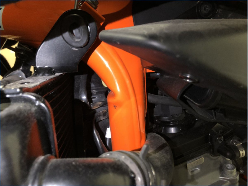 KTM 890 DUKE R