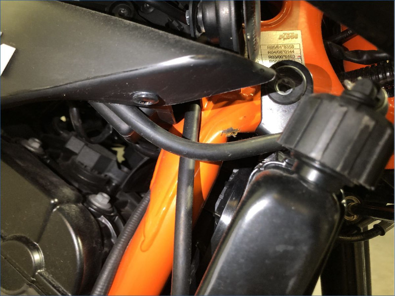 KTM 890 DUKE R