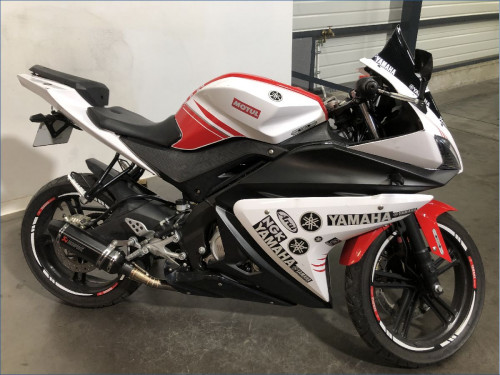 YAMAHA 125 YZF R 
