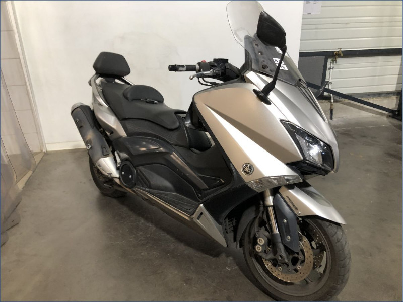 YAMAHA 530 TMAX 