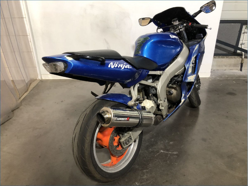 KAWASAKI ZX6R 