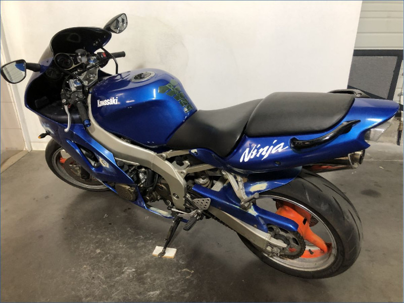 KAWASAKI ZX6R 