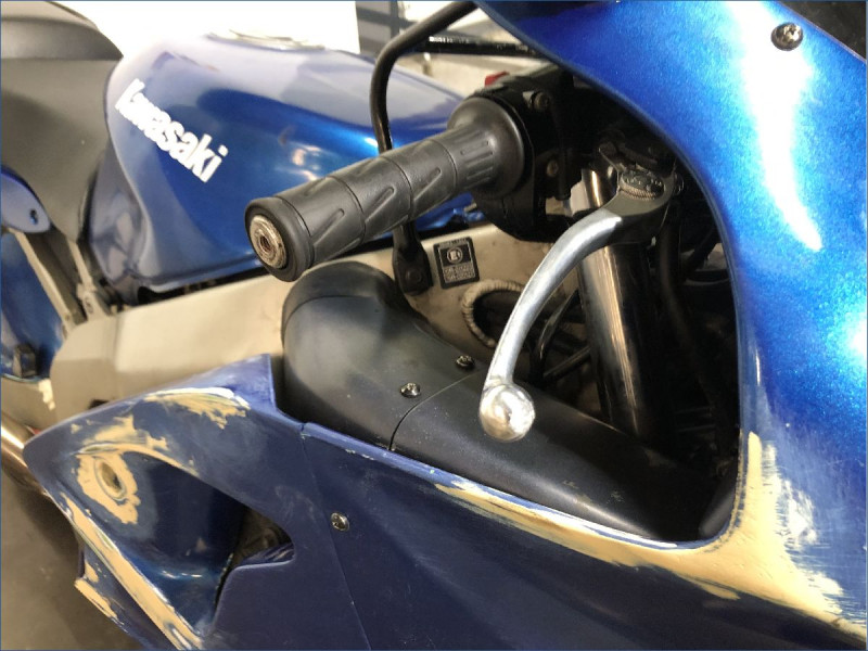KAWASAKI ZX6R 