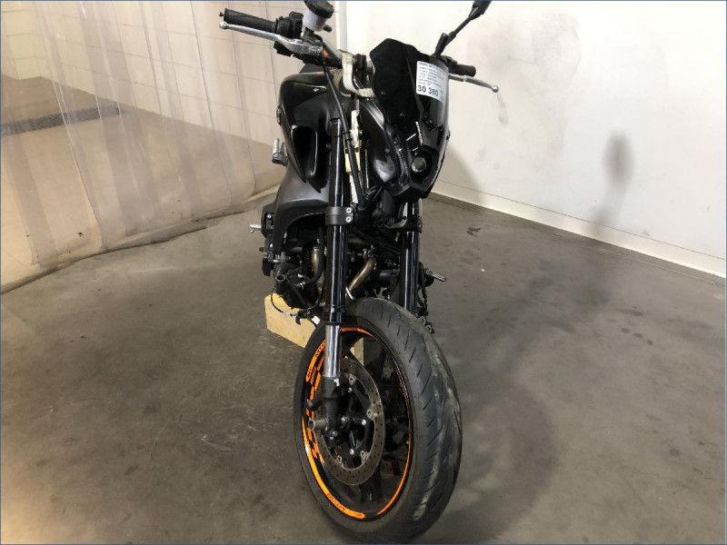 YAMAHA MT09 