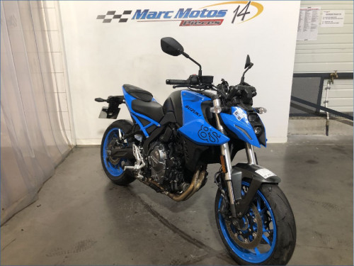 SUZUKI 800 GSX-8S 